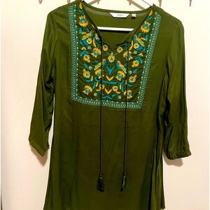 Dark green blouse size medium